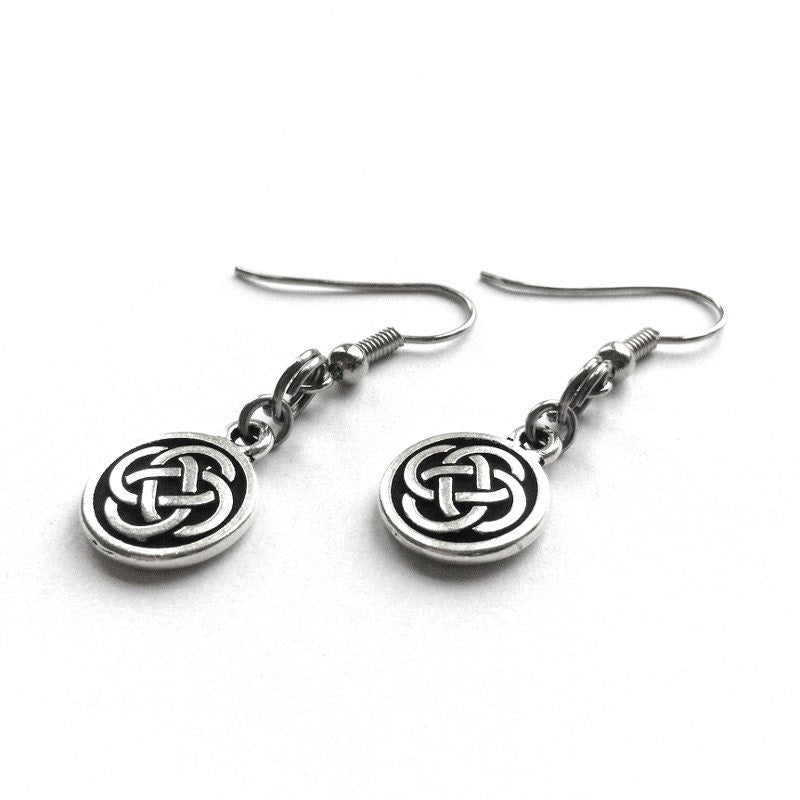 Celtic Earrings for Women, Black Dangle Earrings, Irish Jewelry, Celtic Knot Design, Gift for Girlfriend, Stainless Steel Ear Wires