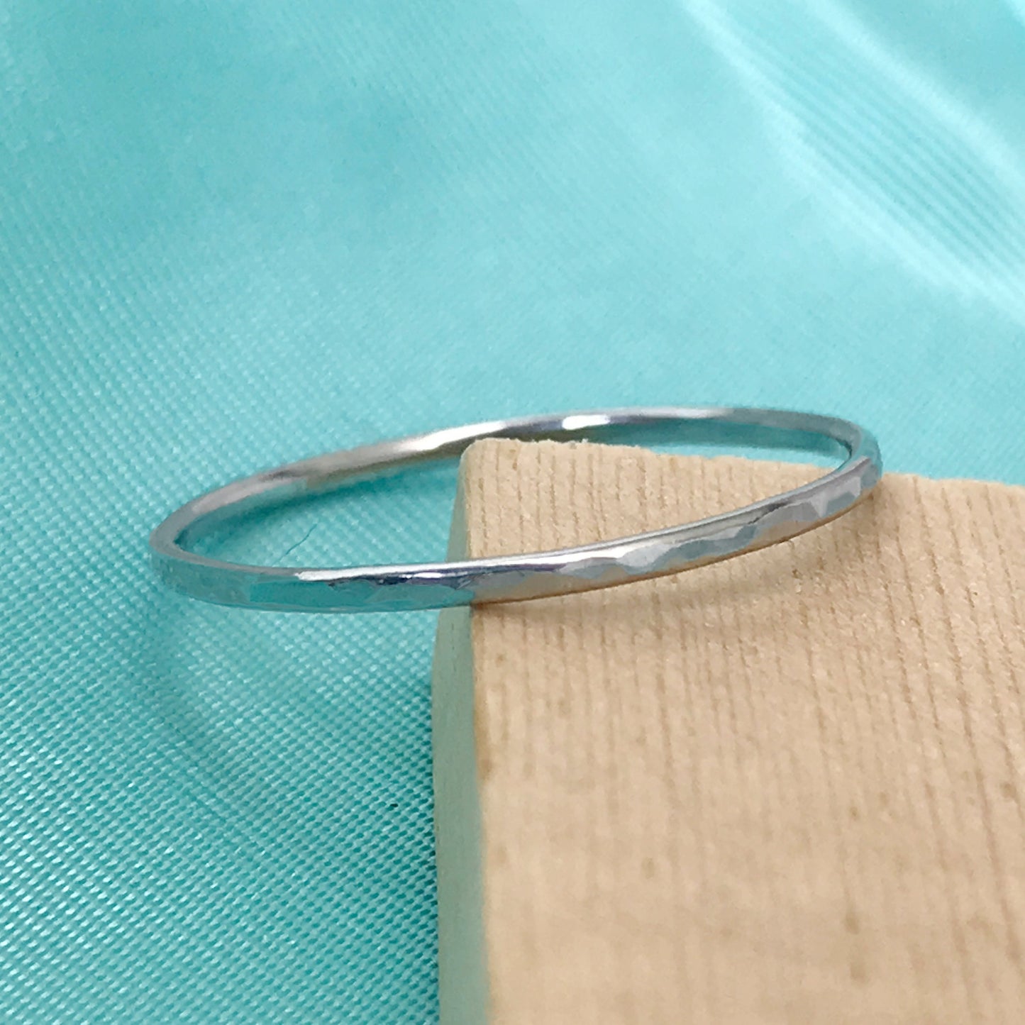 1mm Hammered Ring, Thin Stainless Steel Ring, Textured Stacking Ring, Simple Minimalist Jewelry, Skinny Silver Band, Non Tarnish, Waterproof