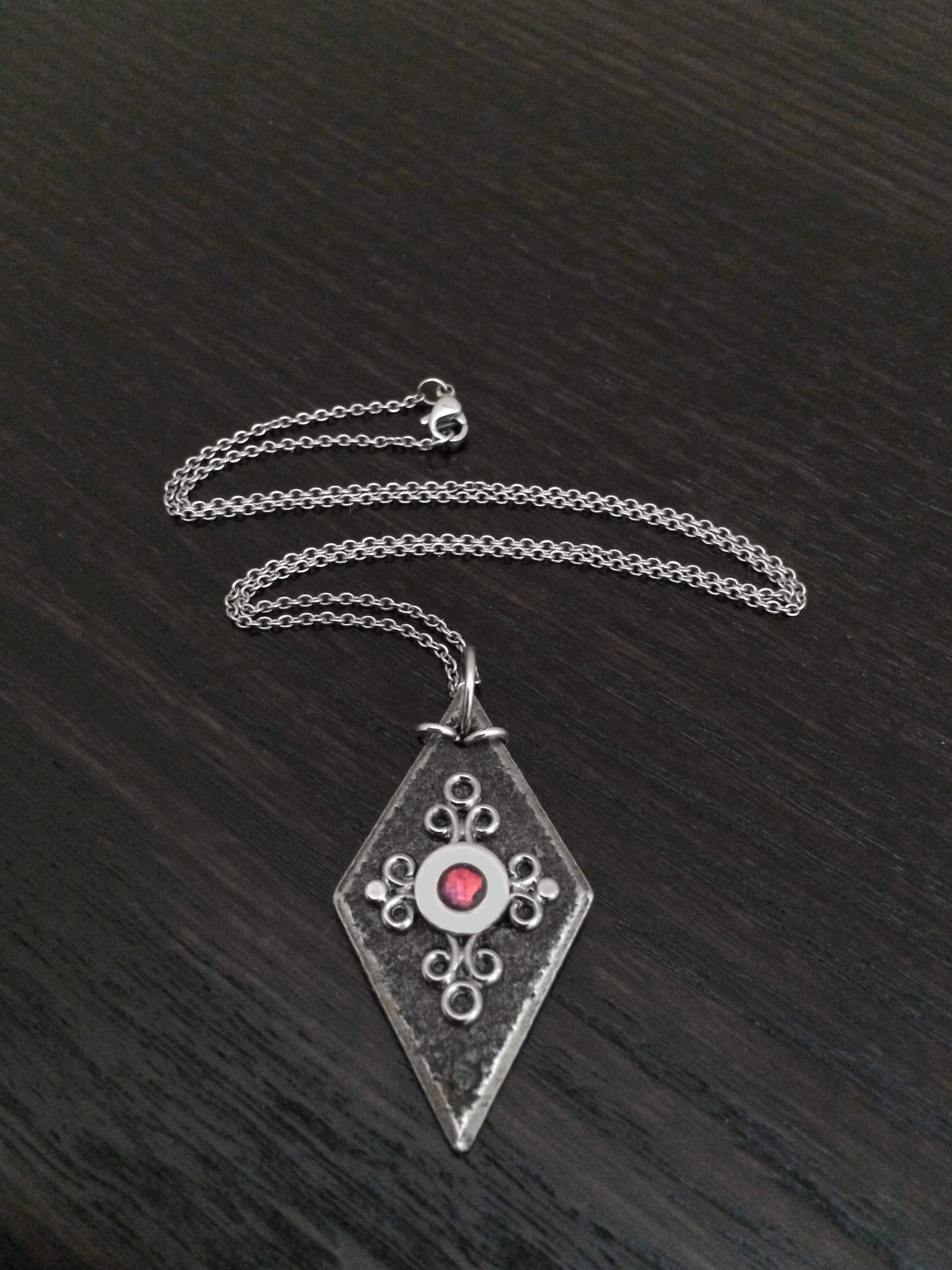 As seen on The Vampire Diaries Bonnie Necklace, Medieval Black Diamond Shaped Pendant, Crimson Red and Black Jewelry  Stainless Steel Chain
