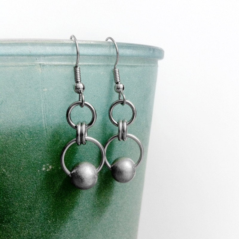 Simple Silver Circle Dangle Earrings, Stainless Steel Jewelry, Hypoallergenic, Single Bead Drop Earring, Gift for Sister