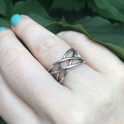 Adjustable Stainless Steel Ring, Celtic Love Knot, Silver Criss Cross Ring, Thumb Ring, Unisex Jewelry, Non Tarnish, Waterproof